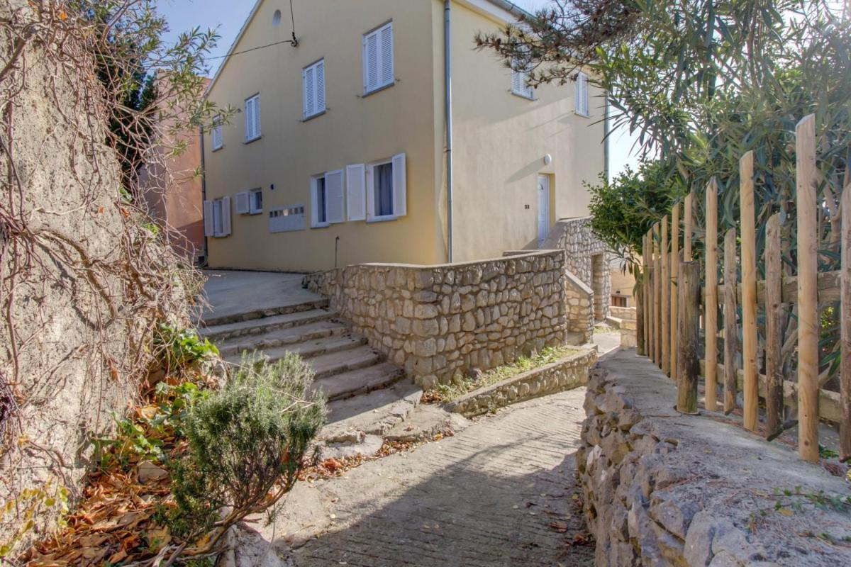 Apartment Mikic Čunski Exteriör bild